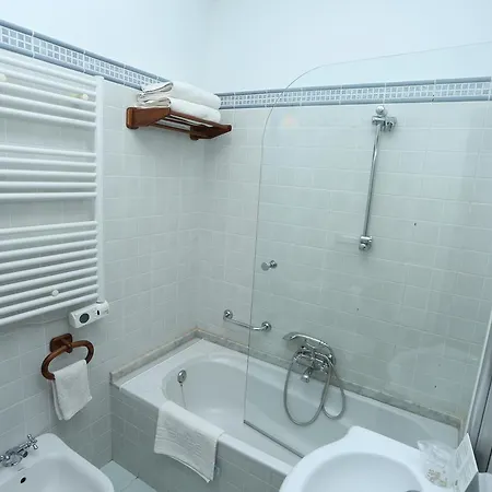 Rustico Finisterrae 2*